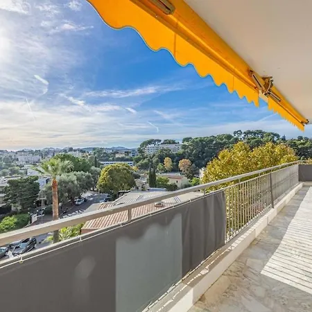 Ocean View Retreat Minutes From Cannes *